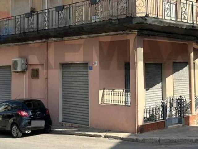 Locale Commerciale in vendita a Pachino