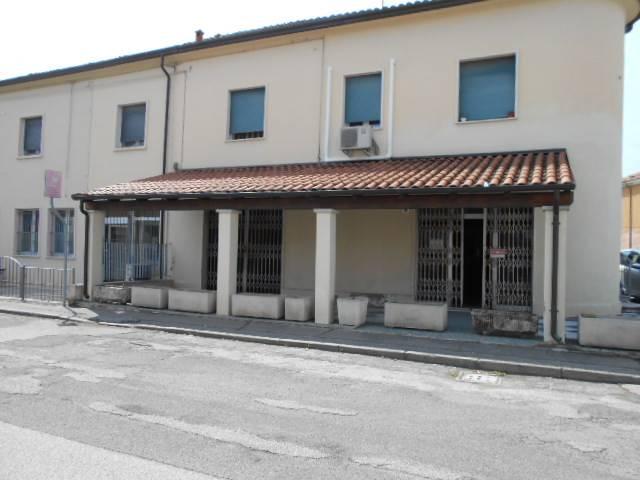 Locale commerciale in vendita a Portomaggiore, Portomaggiore