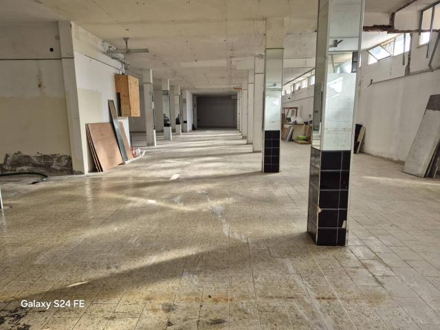 Locale commerciale in vendita a Quartu Sant'Elena