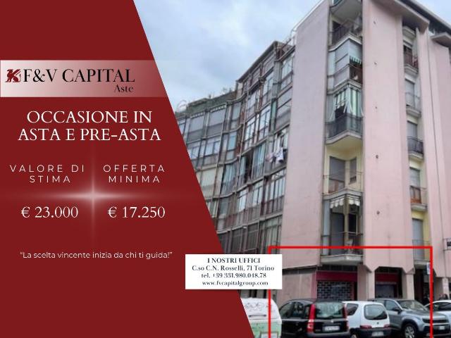 Locale commerciale in vendita a Rivoli