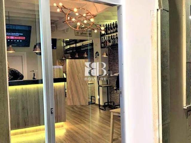 Locale commerciale in vendita a Roma