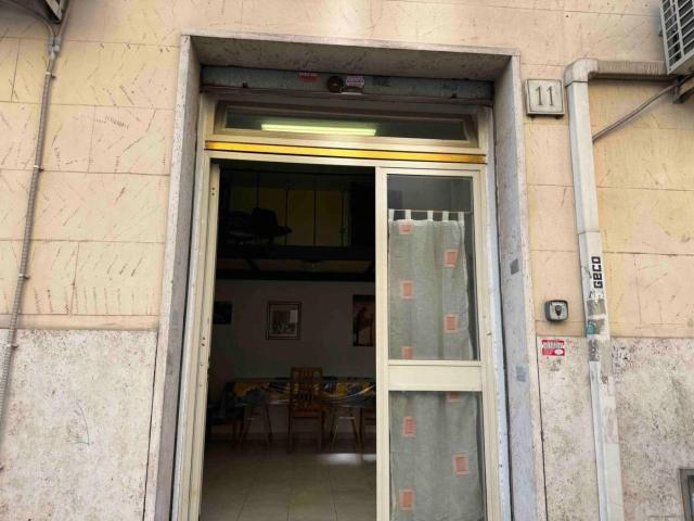 Locale commerciale in vendita a Roma