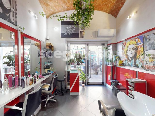 Locale commerciale in vendita a Roma, Centro Storico