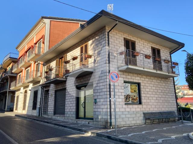 LOCALE COMMERCIALE in VENDITA a SAN GIORGIO DEL SANNIO