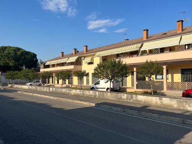 Locale commerciale in vendita a San Giorgio Di Nogaro