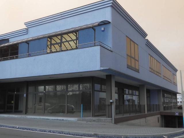 Locale commerciale in vendita a Sassuolo, Ancora