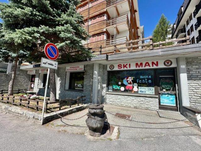 Locale commerciale in vendita a Sestriere