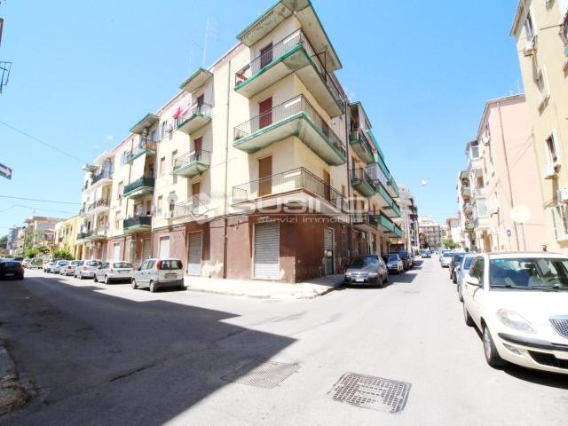 Locale commerciale in vendita a Siracusa, Tunisi