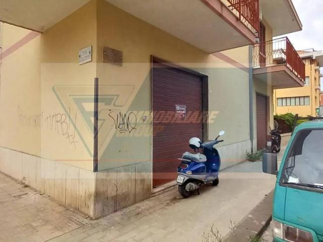 Locale commerciale in vendita a Siracusa