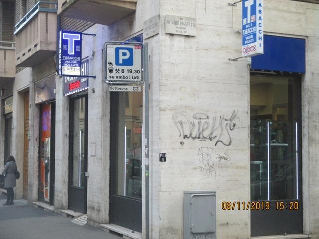 Locale commerciale in vendita a Torino