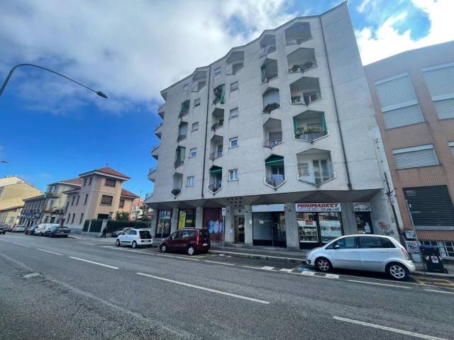 Locale commerciale in vendita a Torino