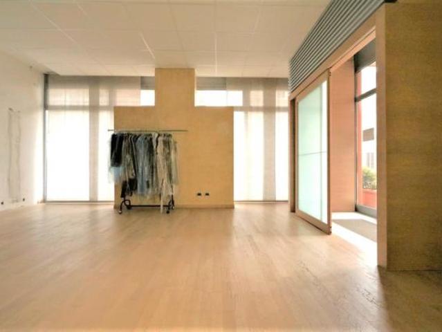 Locale commerciale in vendita a Vicenza