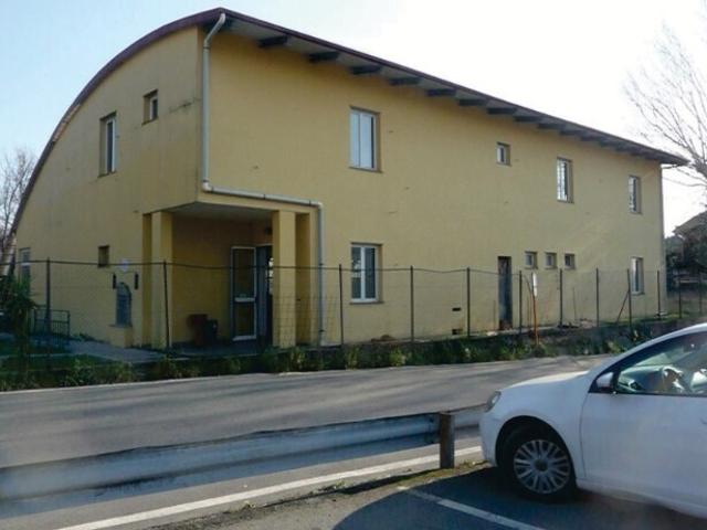Locale commerciale in vendita in via pierino negrotto cambiaso 67, Genova