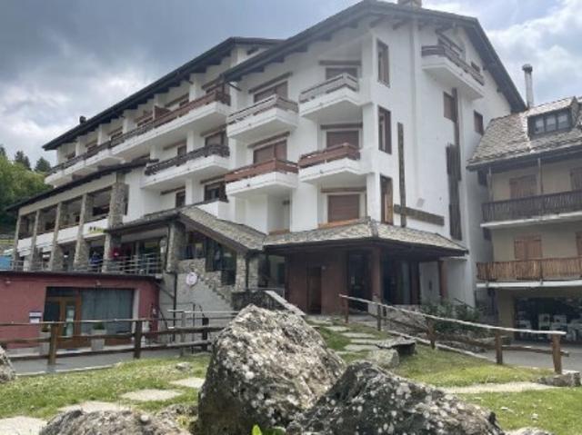 Locale commerciale in vendita in viale emanuele razzetti 29, Santo Stefano d'Aveto