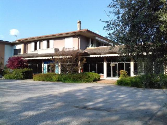 Locale Commerciale Salò. Rif.: Comm Cunettone