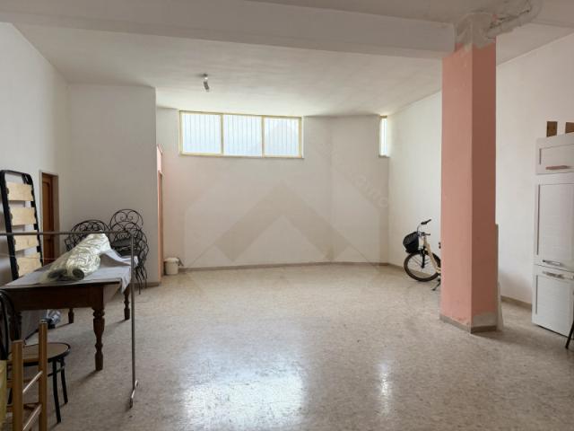 Locale commerciale/Negozio in Affitto a Andria