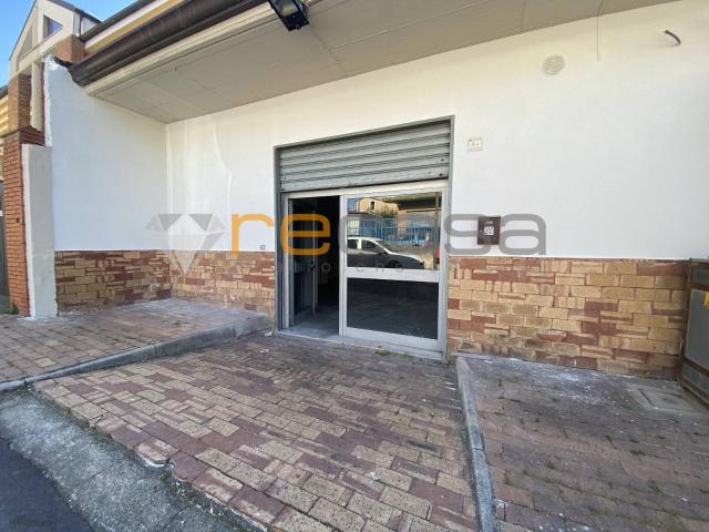 Locale commerciale/Negozio in Affitto a Bellizzi