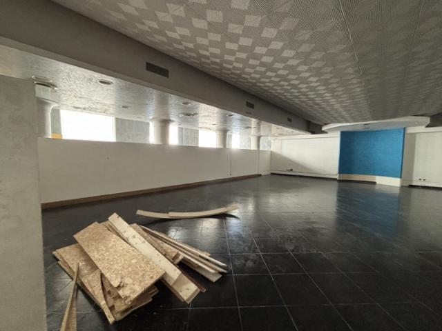 Locale commerciale/Negozio in Affitto a Firenze