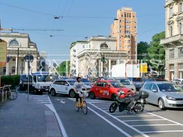 Locale commerciale/Negozio in Affitto a Milano