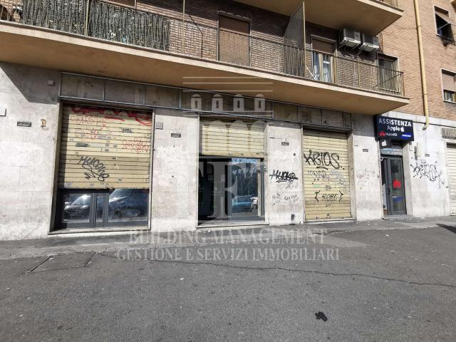 Locale commerciale/Negozio in Affitto a Roma