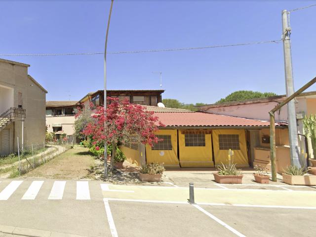 Locale commerciale/Negozio in Affitto a Santa Maria Coghinas