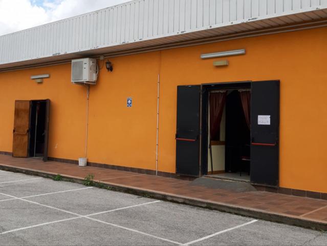 Locale commerciale/Negozio in Affitto a Sora