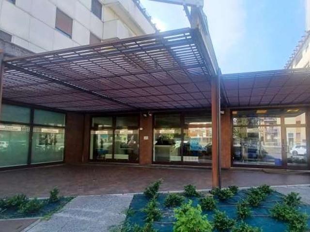 Locale commerciale/Negozio in Vendita a Verona