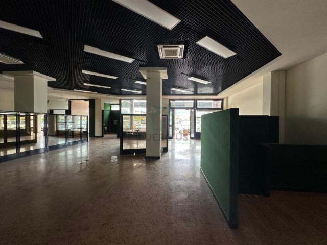 Locale commerciale/Negozio in Vendita a Villafranca di Verona