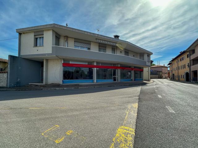 Locale commerciale/Negozio in Vendita a Visco