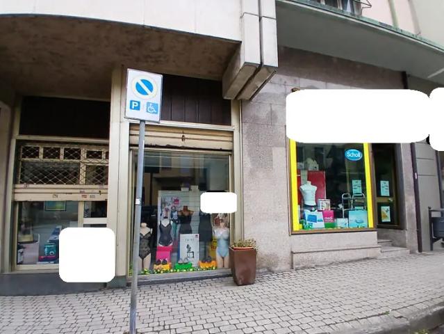 Locale commerciale/Negozio in Vendita a Cuorgn?