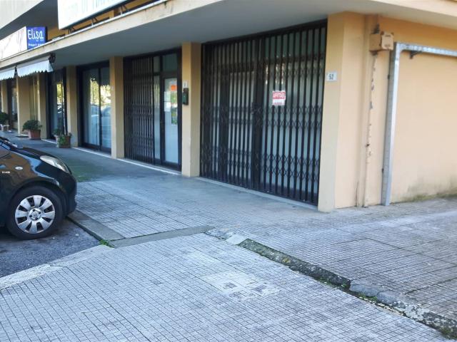 Locale commerciale/Negozio in Vendita a Latina