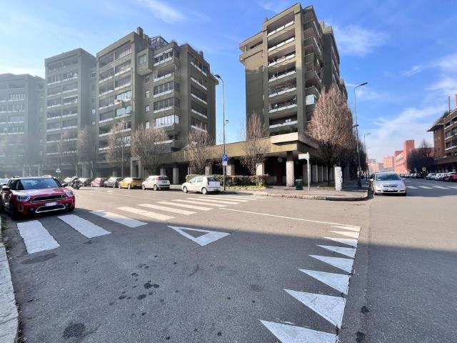 Locale commerciale/Negozio in Vendita a Milano
