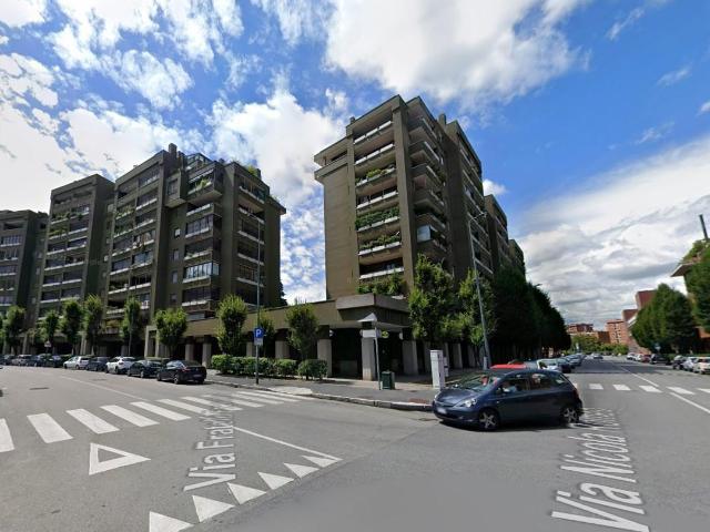 Locale commerciale/Negozio in Vendita a Milano