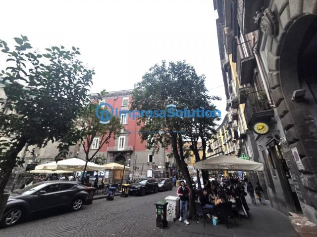 Locale commerciale/Negozio in Vendita a Napoli