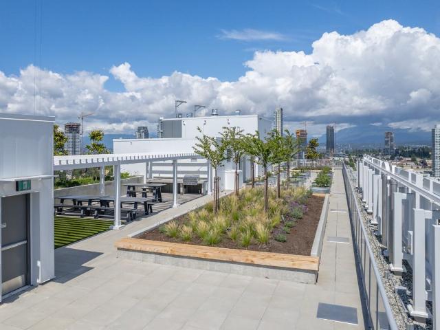 Locale Century City Studio Apartment for Rent at 9873 King George Blvd, Surrey, BC V3T 0T2 Surrey Metro Centre
