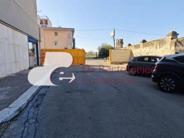 LOCALE DEPOSITO