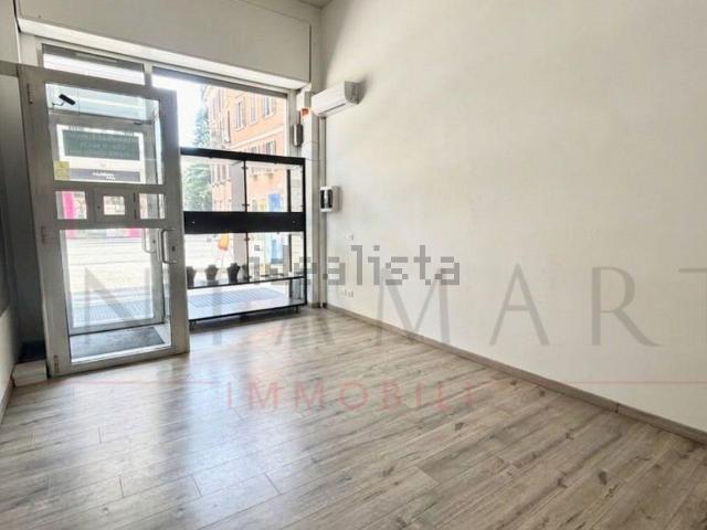 Locale in affitto di 43 m² in Corso di Porta Romana