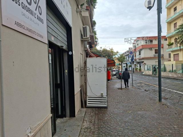 Locale in affitto di 43 m² in Via Antonio d&apos Auria, 120