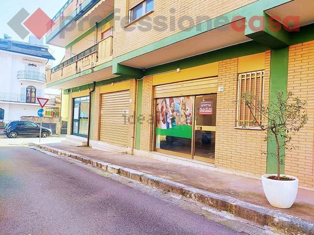 Locale in affitto di 43 m² in Via Nigra, 14