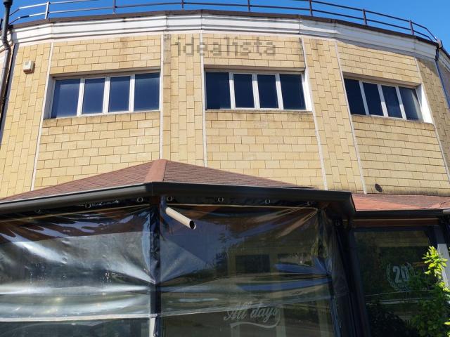 Locale in affitto di 400 m² in Via Aldo Bartocci