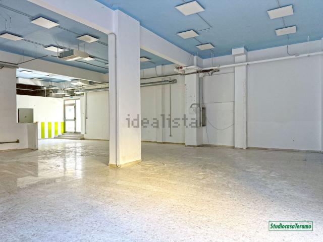 Locale in affitto di 400 m² in Via Domenico Malaspina, 29