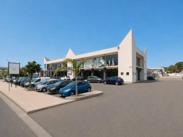Locale in affitto di 400 m² in Via Roma