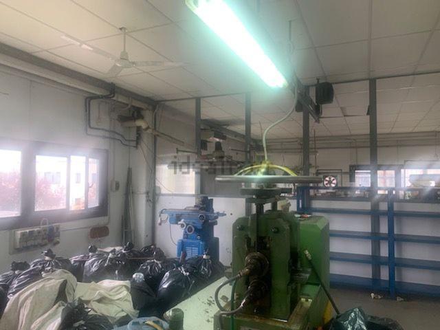 Locale in affitto di 400 m² in Località Ceciliano