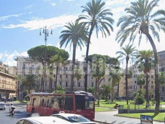 Locale in affitto di 400 m² in Piazza Cola di Rienzo