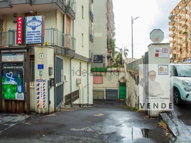 Locale in affitto di 400 m² in Piazza Abramo Lincoln