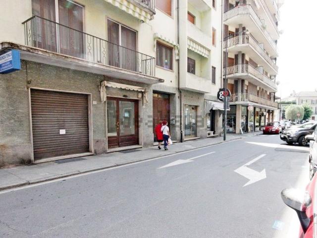Locale in affitto di 40 m² in Corso Colonnello Attilio Moneta, 18