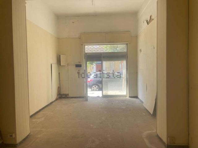 Locale in affitto di 40 m² in Corso Timoleonte