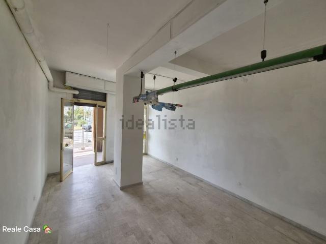 Locale in affitto di 40 m² in Lungomare Gioacchino Rossini, 26
