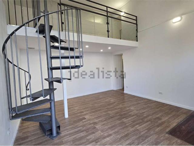 Locale in affitto di 40 m² in Piazza della Libertà