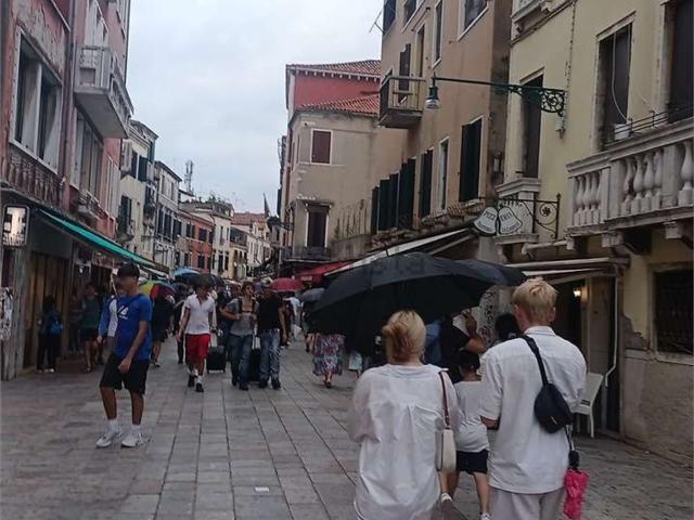 Locale in affitto di 40 m² in Strada Nova